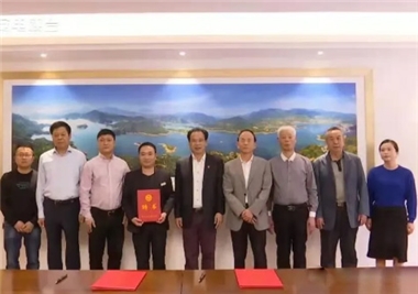 Minxuan Technology donated 1 million yuan to help the development of education and fulfill the mission of social responsibility